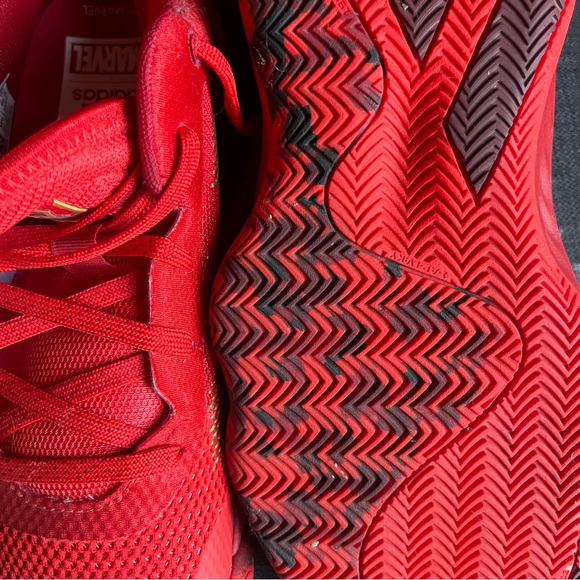 Adidas D.O.N.Issue 1 Marvel SpiderMan Red Basketball Shoes Men's Size 9.5 - Picture 8 of 8